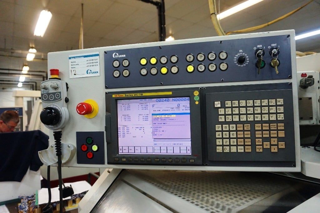 STUDER S33  2004
